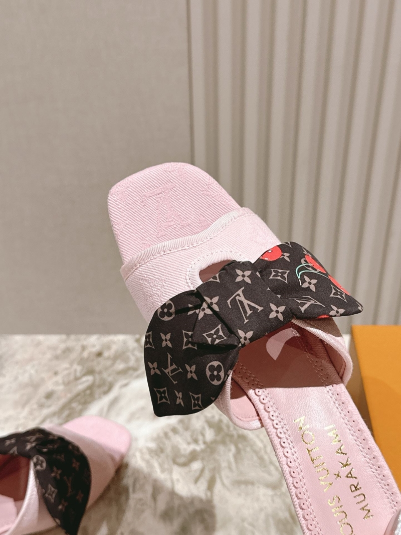 l0vis Vvtt0n slippers